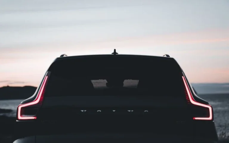 Volvo зареєструвала новий електрокросовер EX50