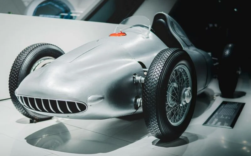 Porsche очолює рейтинг задоволеності власників авто у 2026 році