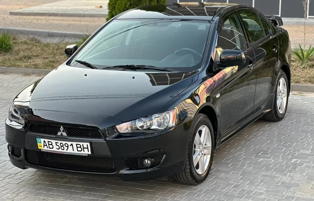 Капсула часу: Mitsubishi Lancer X 2010 року з пробігом лише 13000 км продають у Вінниці (фото)
