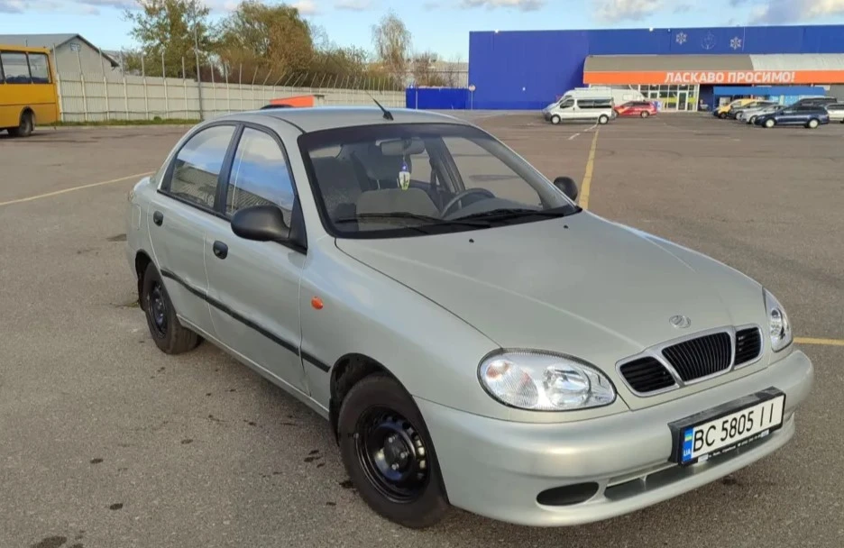 ЗАЗ Lanos 2010 року з пробігом 25000 км продають лише за $2800 (фото)