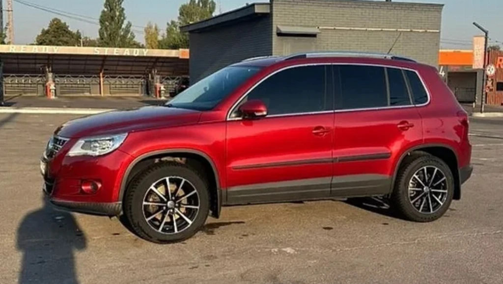 Volkswagen Tiguan 2010 з найменшим пробігом в Україні та без ДТП продають у Харкові: яка ціна