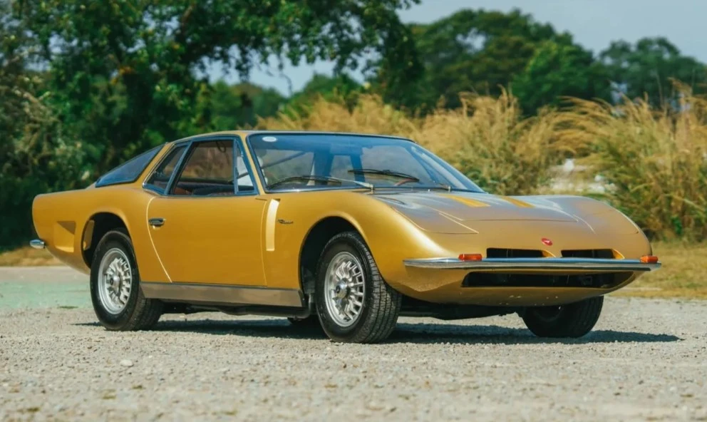 Унікальний прототип Bizzarrini GT America 2+2 1967 продають на аукціоні за півмільйона доларів